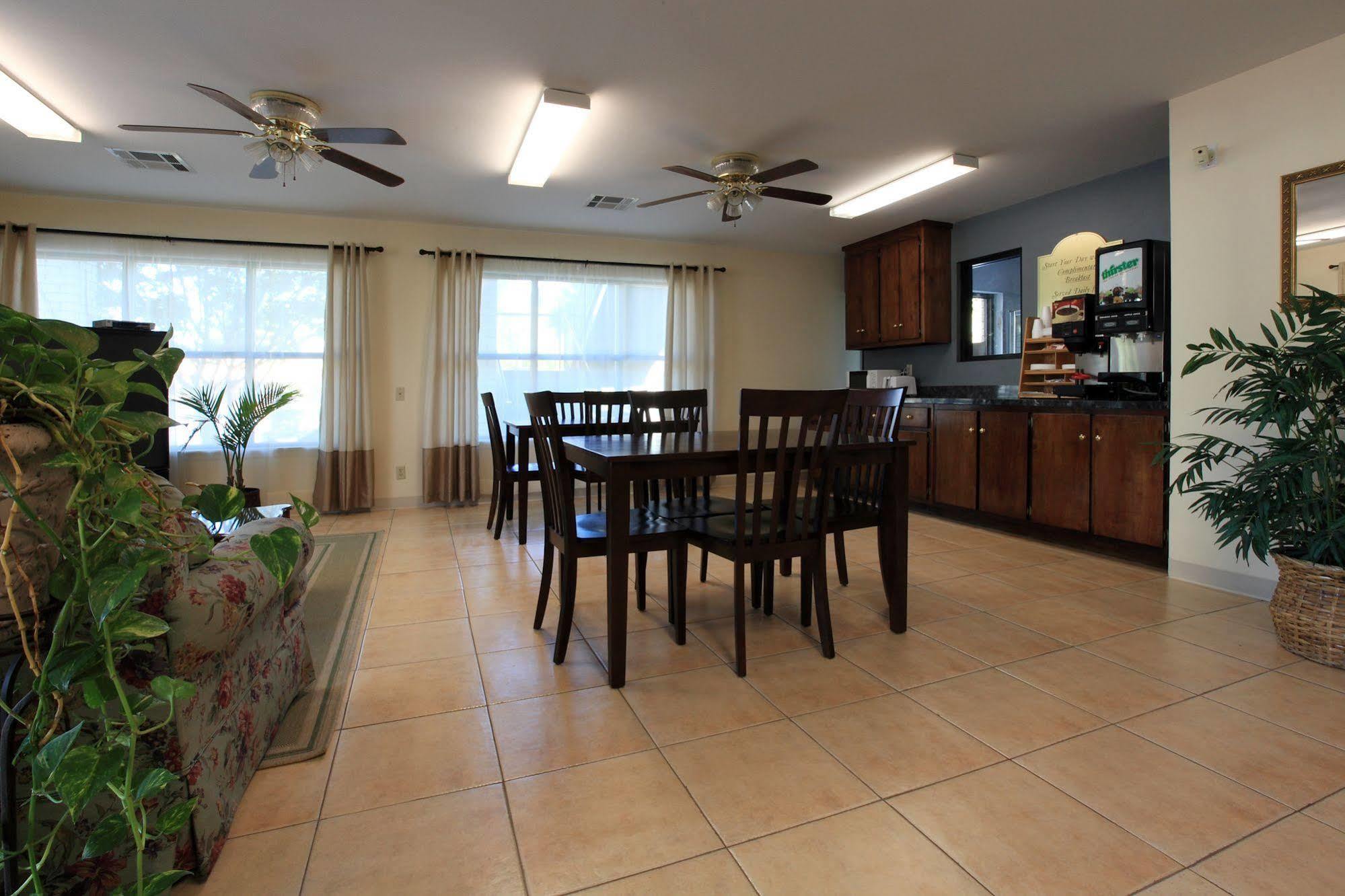 Brentwoodinn&Suites Glen Allen Interior photo